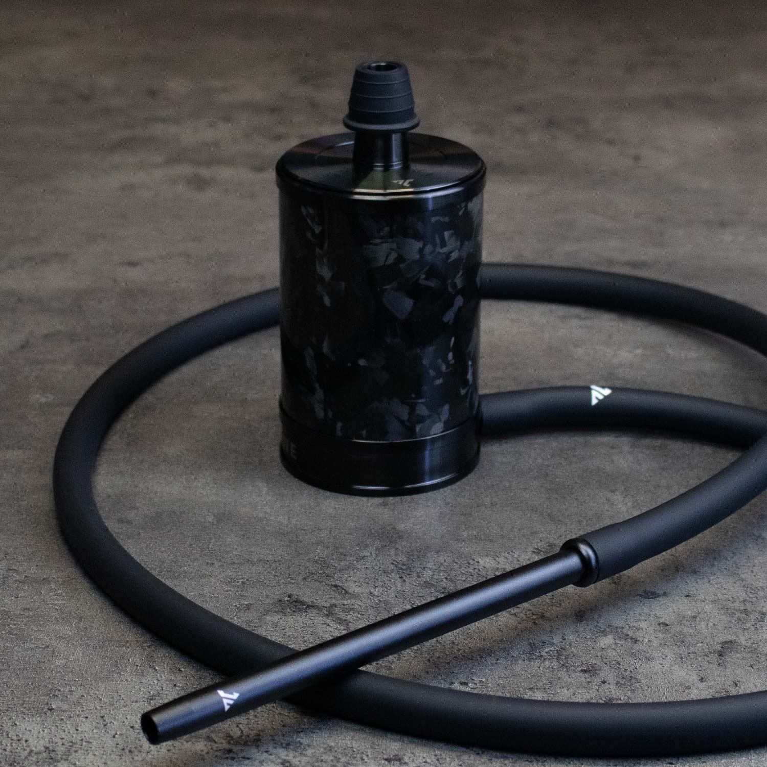 VYRO One V3 - Forged Black Lifestyle VYRO One V3 - Forged Black